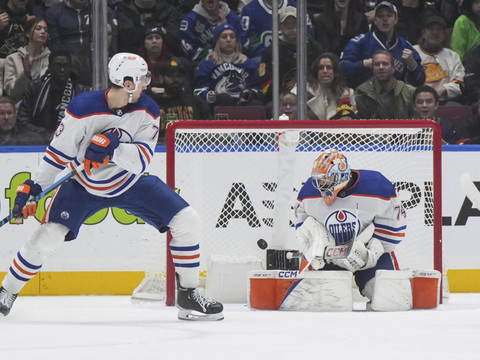 Suter et les Canucks enchaînent