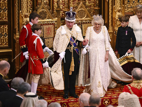 Charles III prononce son premier discours du trône