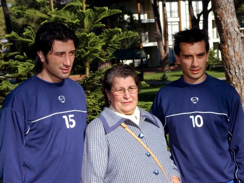 Décès de la mère de Murat et Hakan Yakin
