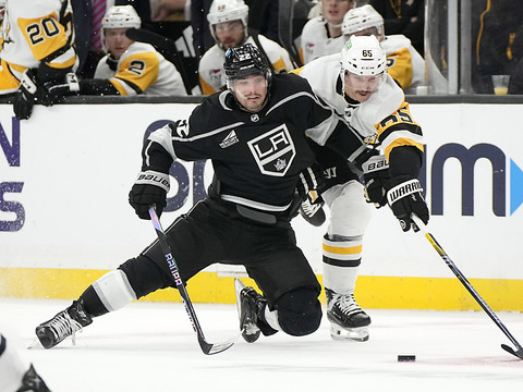Les Kings battus malgré un but de Fiala