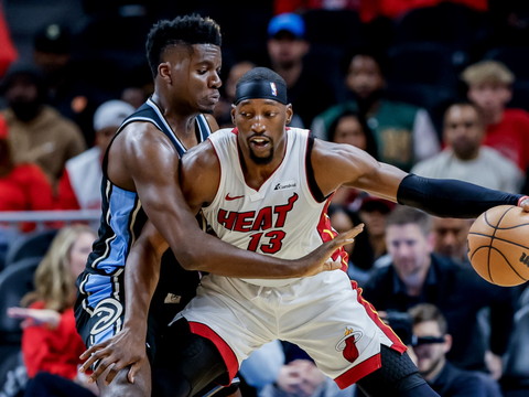 Atlanta s'incline 117-109 face au Heat d'Adebayo
