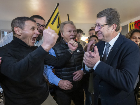 La droite récupère son siège au détriment des Verts