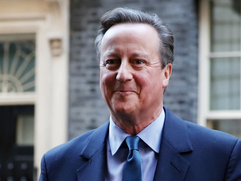 Royaume-Uni: Sunak rappelle David Cameron au gouvernement
