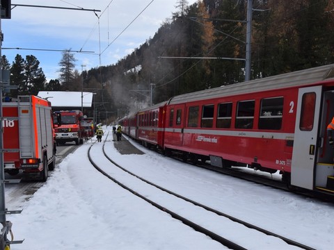 Un wagon des RhB a pris feu en plein convoi près de Pontresina (GR)