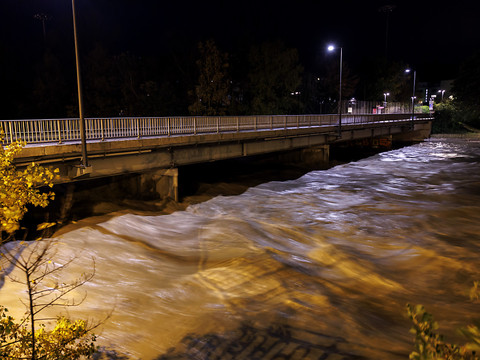 La montée des eaux de l'Arve met Genève sens dessus dessous
