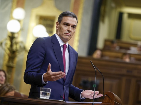 Sánchez défend l'amnistie, nécessaire à sa reconduction au pouvoir