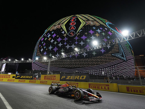 Max Verstappen triomphe à Vegas, sa 18e victoire de la saison