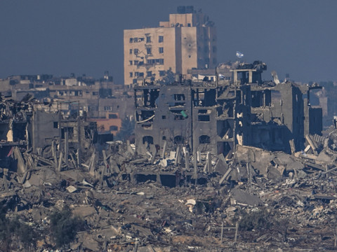 Israël étend ses opérations, une trentaine de bébés évacués