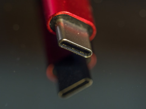 L'USB-C devient la norme de charge en Suisse