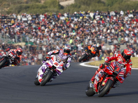 GP de Valence MotoGP: titre et victoire pour Bagnaia