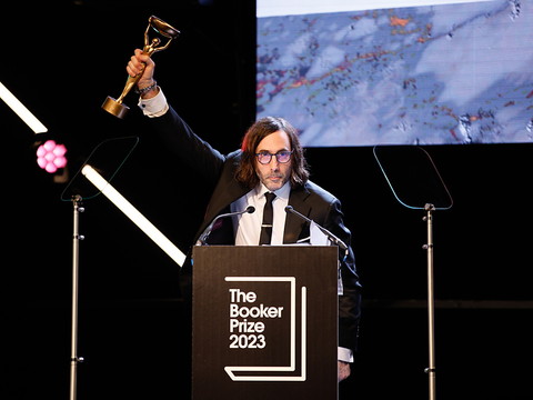 L'Irlandais Paul Lynch remporte le prestigieux Booker Prize 2023
