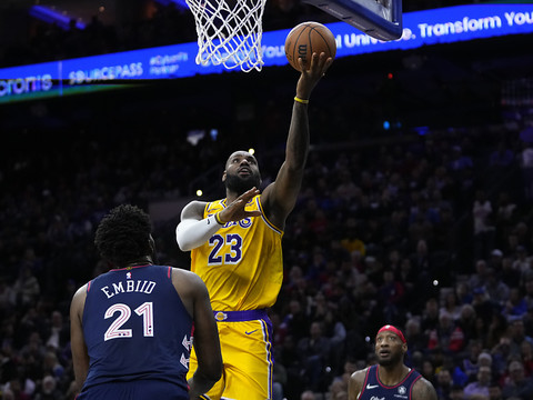 Un naufrage et un record pour LeBron James
