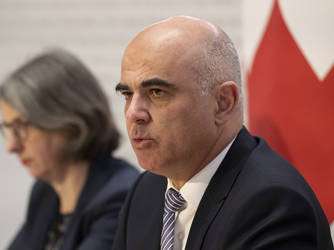 Alain Berset admet des contacts avec le directeur de Ringier