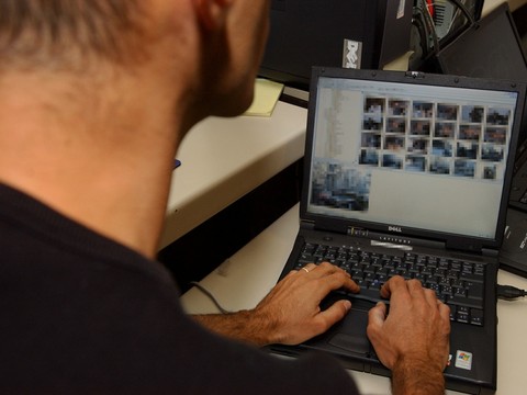 Douze personnes dénoncées pour pornographie illégale au Tessin