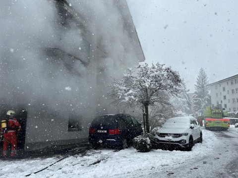 Incendie à Kloten: 10 personnes relogées et 2 hospitalisées