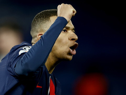 Le PSG, réduit à dix, s'impose au Havre et creuse l'écart en tête