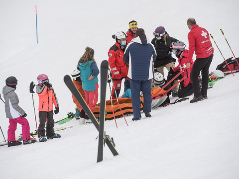 Accidents de ski: 600 millions de francs de coûts matériels par an