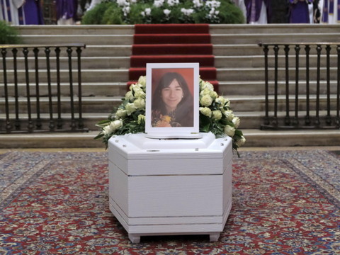 L'Italie sous le choc rend hommage à Giulia, victime de féminicide