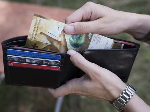 Les comptes d'épargne en Suisse sont rémunérés à 0,8% en moyenne