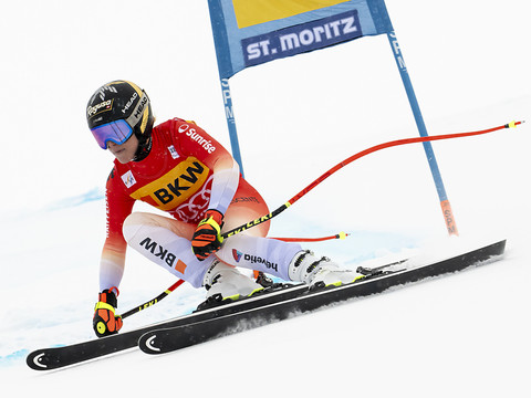 Gut-Behrami 3e du premier super-G de St-Moritz, Goggia impériale