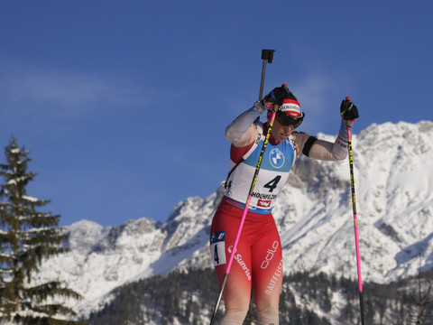Lena Häcki-Gross deuxième de la poursuite à Hochfilzen