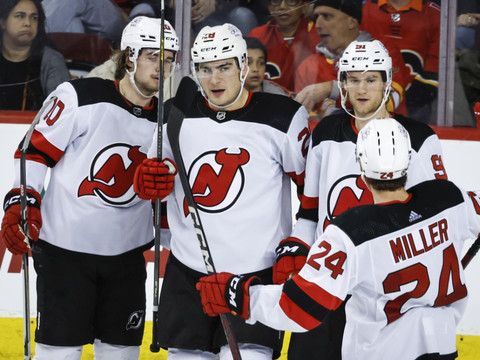 Un 3e succès de suite pour les Devils