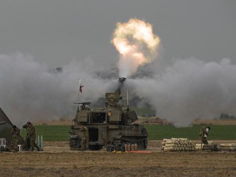 Intenses combats à Gaza, menaces du Hamas