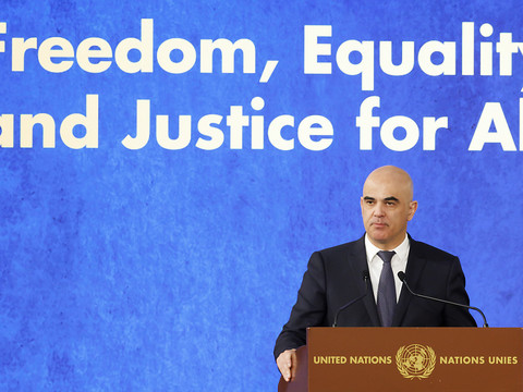 Berset optimiste sur les droits humains malgré une situation sombre