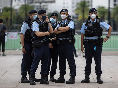 Les primes contre des militants hongkongais fustigées