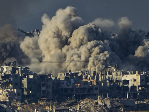 Israël poursuit ses bombardements sur Gaza