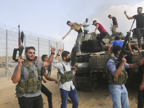Le Conseil national décide à son tour d'interdire le Hamas