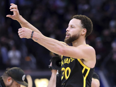 Les Warriors reverdissent face aux Celtics