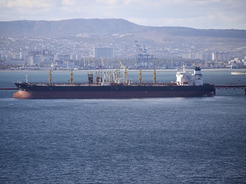 Les revenus russes issus du pétrole réduits d'un tiers en 2023