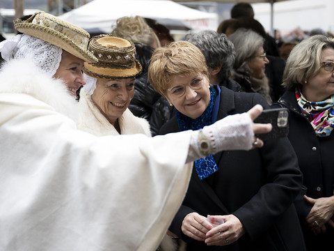 La conseillère fédérale Viola Amherd a fait une halte à Sion