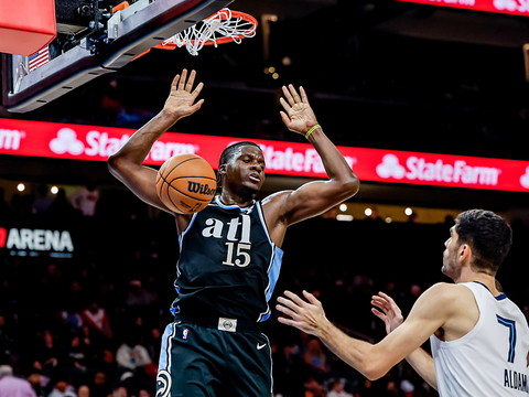 Une défaite de plus pour Atlanta, une de trop pour Detroit