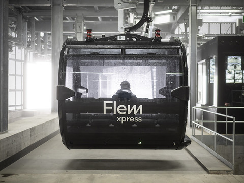 Une télécabine innovante rencontre des problèmes à Flims (GR)