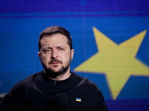 Le président ukrainien promet de 