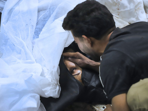 Nouveaux bombardements sur Gaza, craintes d'embrasement