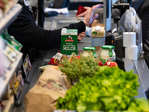 Allemagne: l'inflation remonte à 3,7% sur un an en décembre
