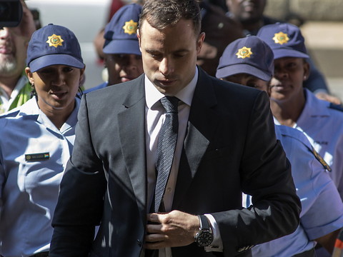 L'ex-champion sud-africain Pistorius en liberté conditionnelle