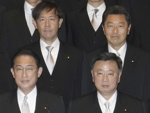 Scandale financier au Japon: élu du parti au pouvoir arrêté