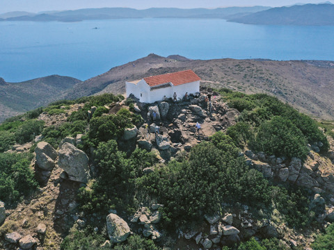 Des archéologues suisses à la recherche de trésors en Grèce