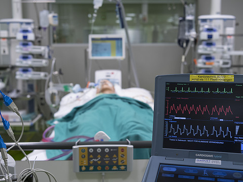 Bâle: 35 nouvelles espèces de bactéries trouvées sur des patients