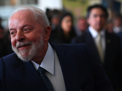 Emeutes de Brasilia: un an après, Lula refuse tout 