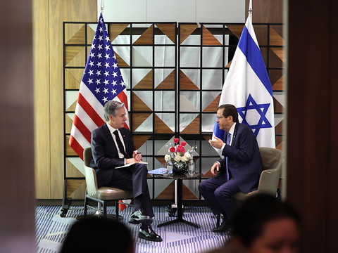 Blinken demande à Netanyahu d'épargner les civils à Gaza