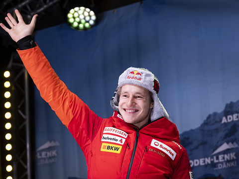 Descente de Wengen: Odermatt domine le premier entraînement