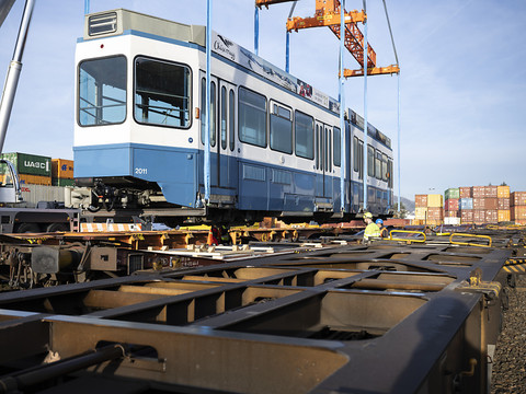 Des trams bernois et zurichois seront envoyés en Ukraine