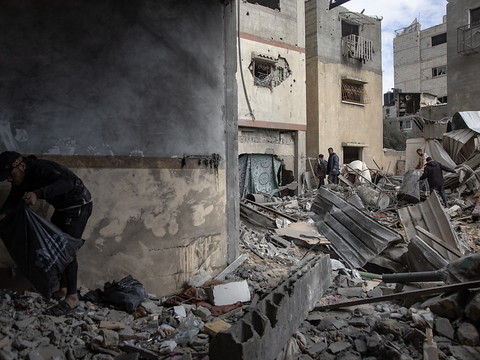 Au 100e jour de la guerre à Gaza, la situation humanitaire empire