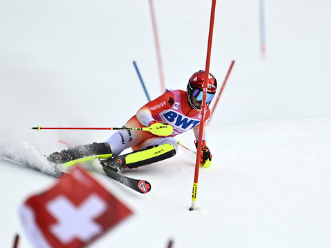Les Suisses au pied du podium en slalom à Wengen