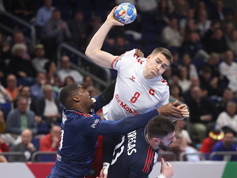 La Suisse arrache le nul contre la France, championne olympique